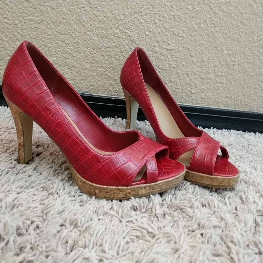 Fioni Red Heels